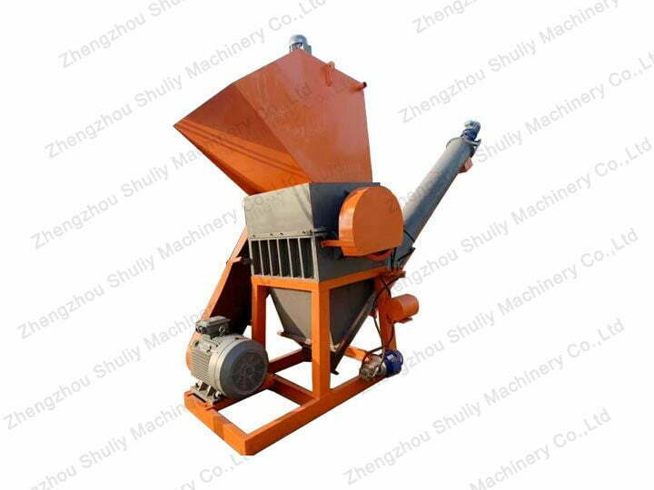 Plastic crusher in pet bottles recycling line