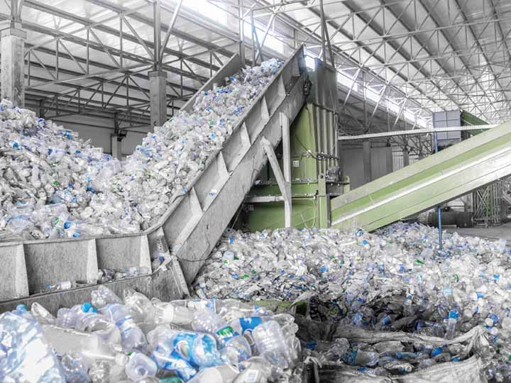مصنع إعادة تدوير الزجاجات البلاستيكية